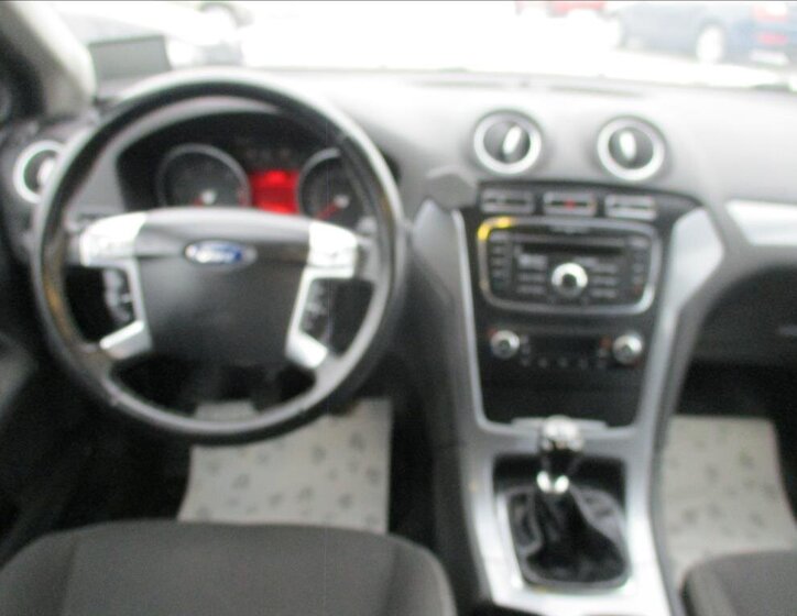 Ford Mondeo Kombi 2,0 l 103 kw