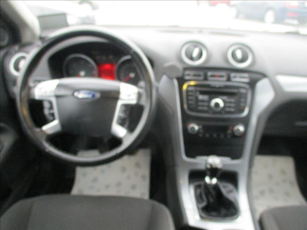 Ford Mondeo Kombi 2,0 l 103 kw