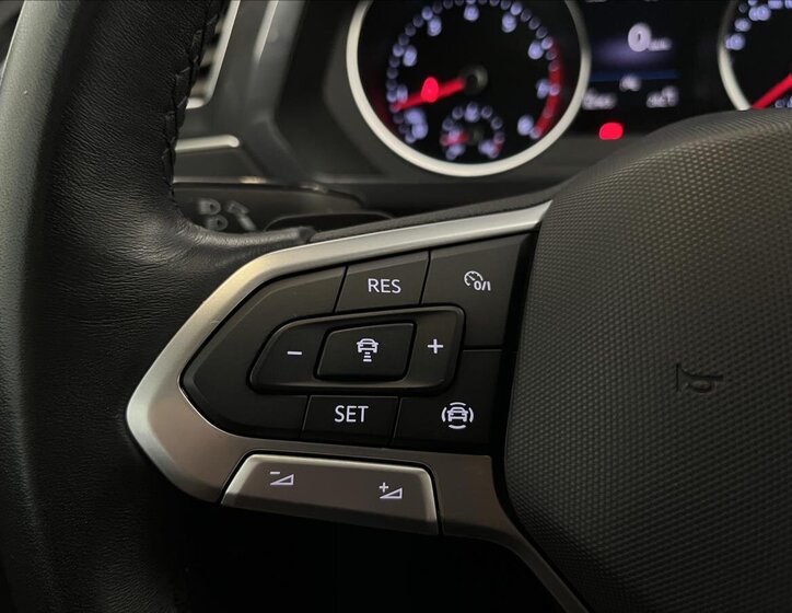 Volkswagen Tiguan SUV 1,5 l 110 kw