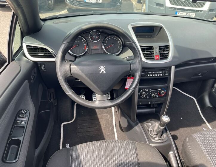 Peugeot 207 8