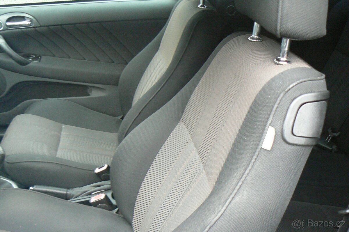 Alfa Romeo 147 Hatchback 1,6 l 77 kw