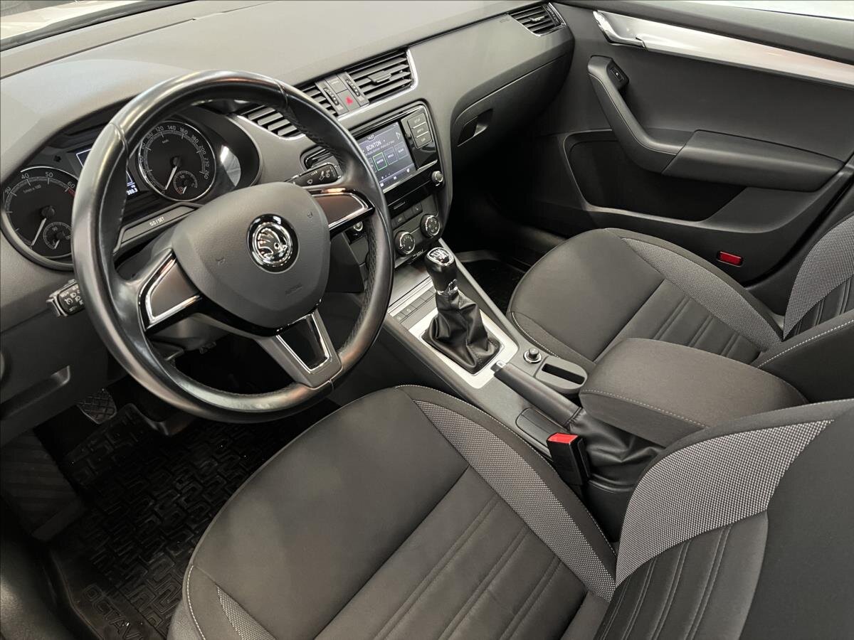 Škoda Octavia Liftback 1,8 l 132 kw