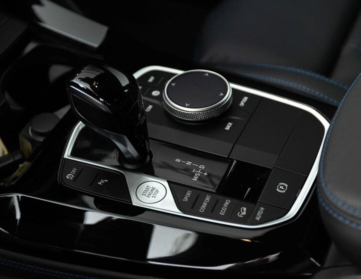 BMW X4 SUV 3,0 l 210 kw