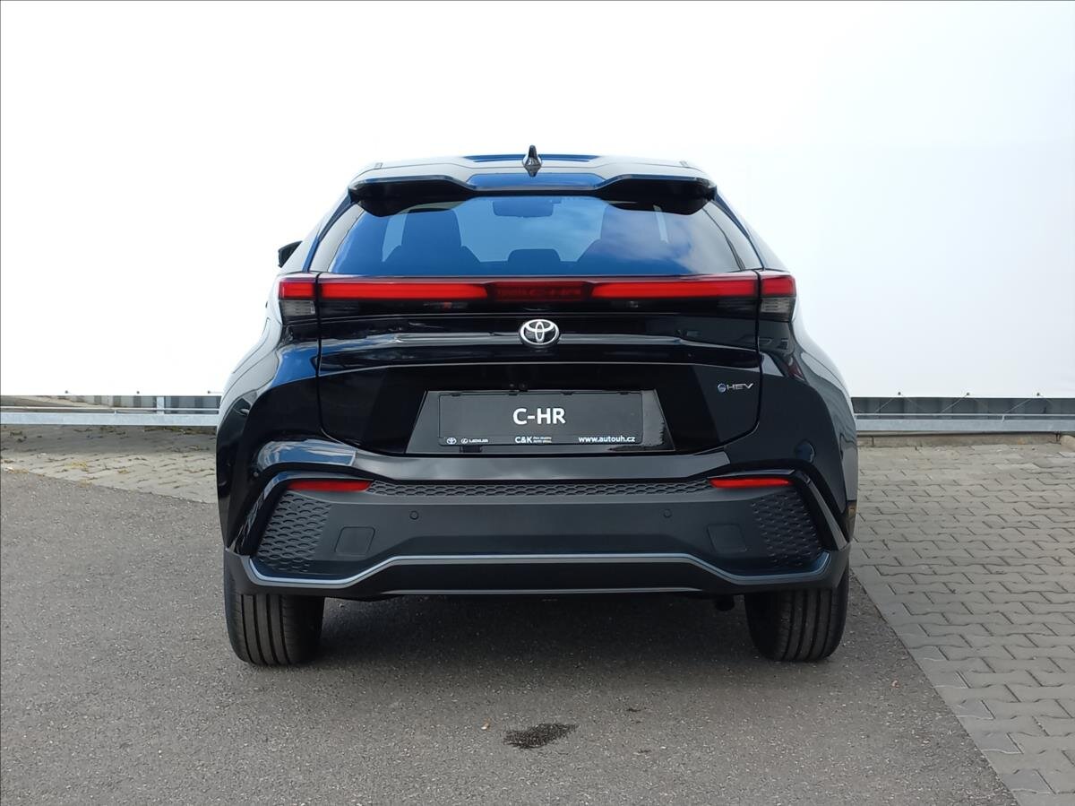 Toyota C-HR SUV 2,0 l 112 kw