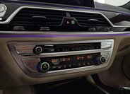 BMW Řada 7 Sedan / Limuzína 3,0 l 195 kw