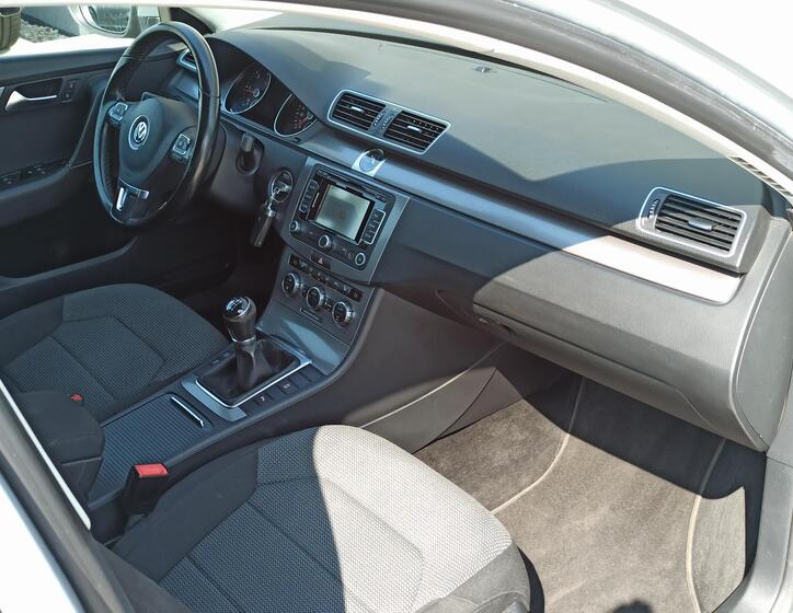 Volkswagen Passat 16