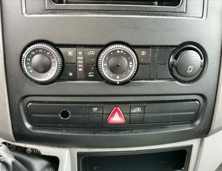 Mercedes-Benz Sprinter 10