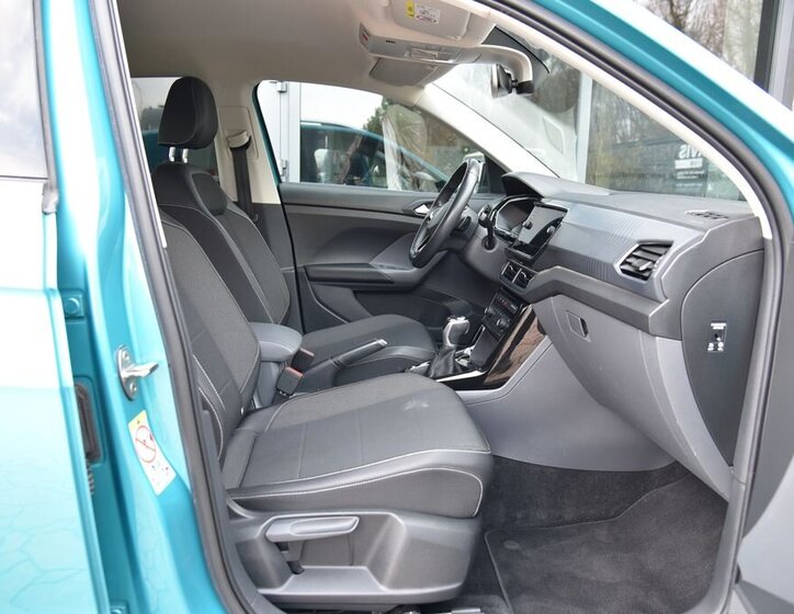 Volkswagen T-Cross SUV / Terénní 1,5 l 110 kw