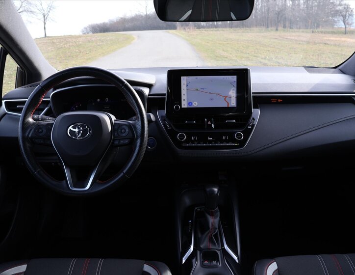 Toyota Corolla Sedan / Limuzína 1,8 l 72 kw