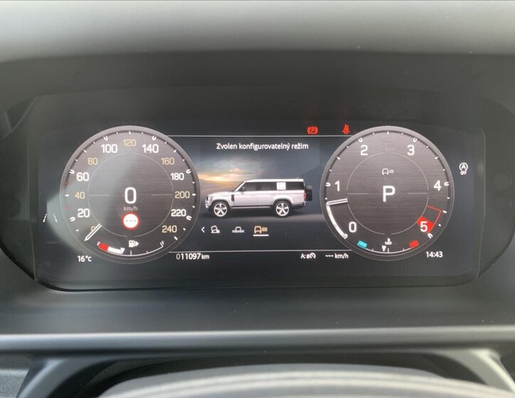 Land Rover Defender 70