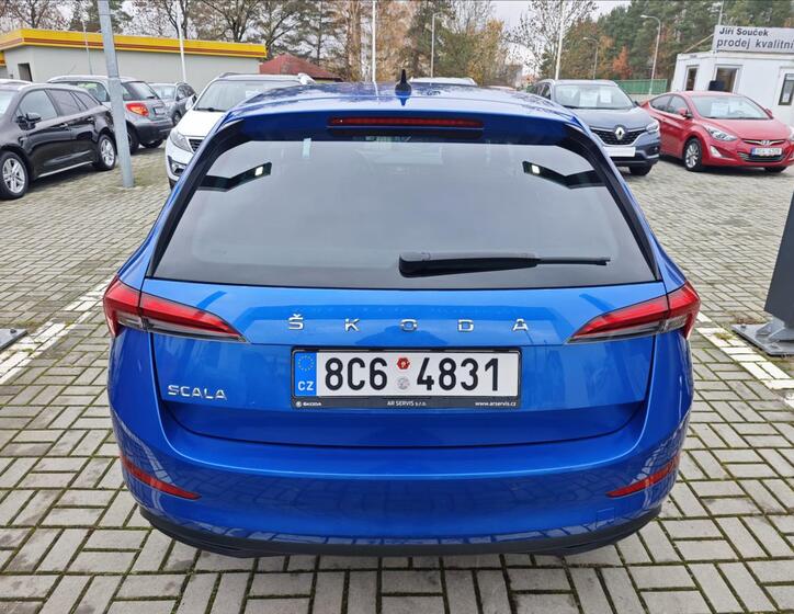 Škoda Scala 5