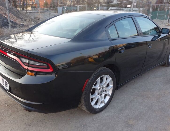 Dodge Charger 6