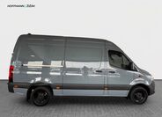 Mercedes-Benz Sprinter 4