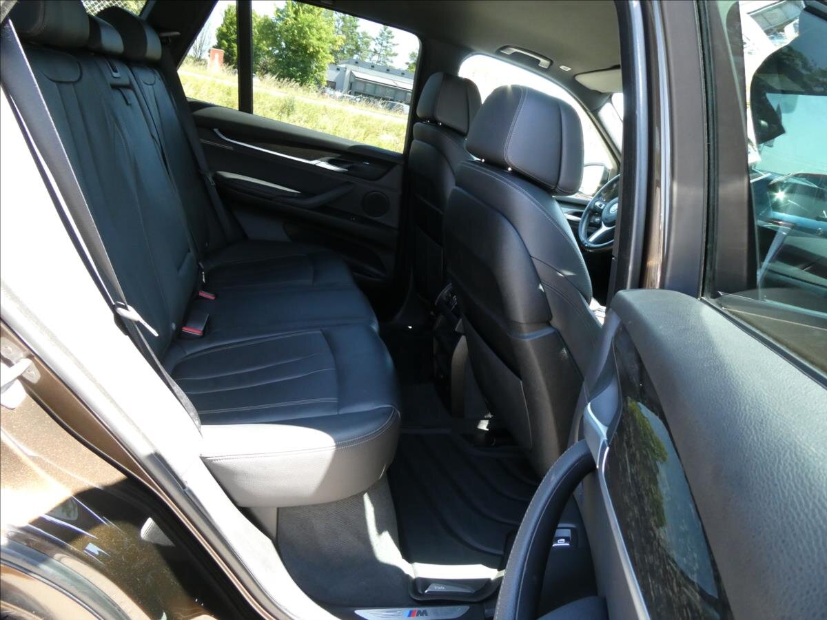 BMW X5 SUV 3,0 l 280 kw