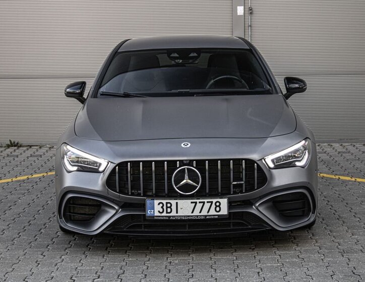 Mercedes-Benz CLA Kombi 2,0 l 321 kw