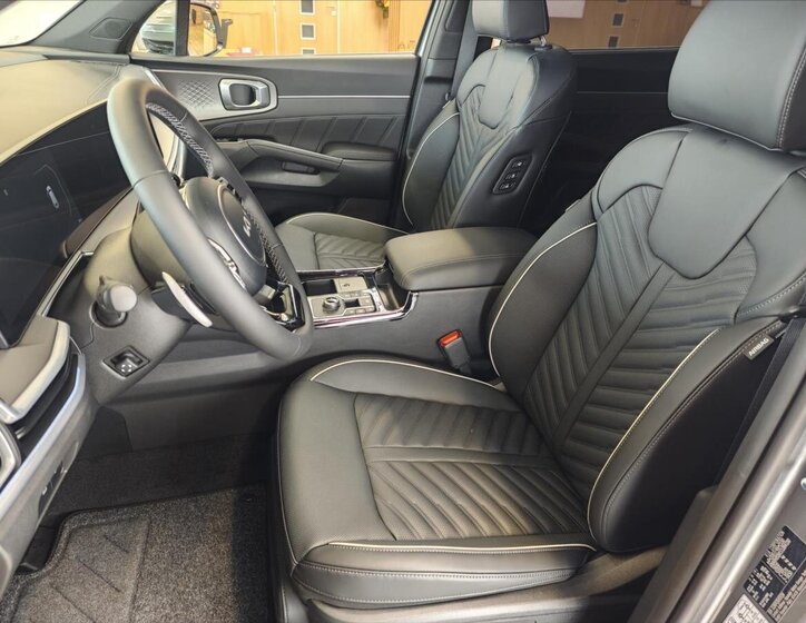 KIA Sorento SUV / Terénní 2,2 l 142 kw