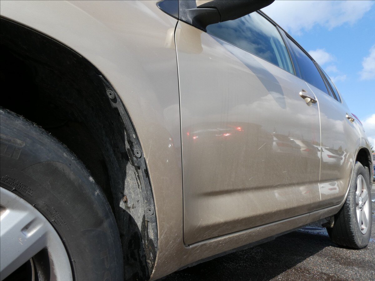 Toyota RAV4 SUV / Terénní 2,2 l 110 kw