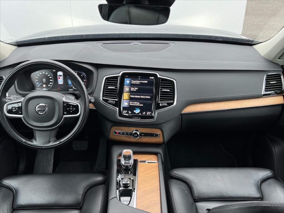 Volvo XC90 SUV / Terénní 2,0 l 173 kw
