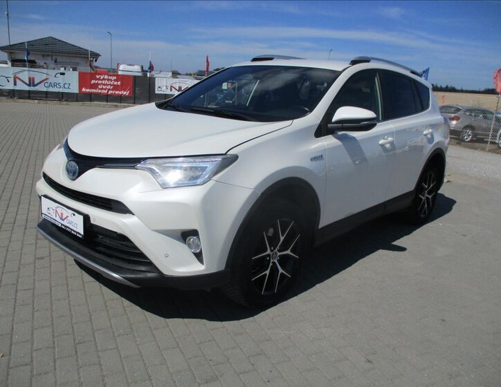 Toyota RAV4 SUV 2,5 l 145 kw