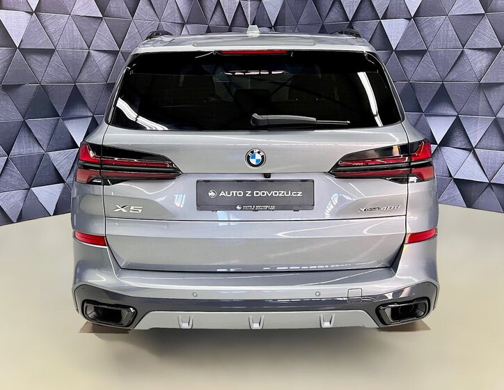 BMW X5 SUV / Terénní 3,0 l 250 kw