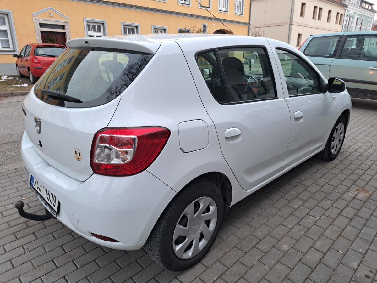Dacia Sandero Hatchback 1,1 l 54 kw
