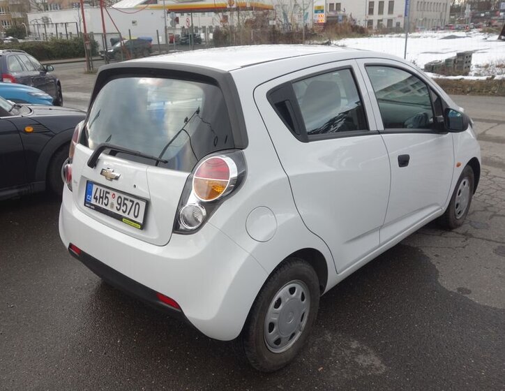 Chevrolet Spark 6