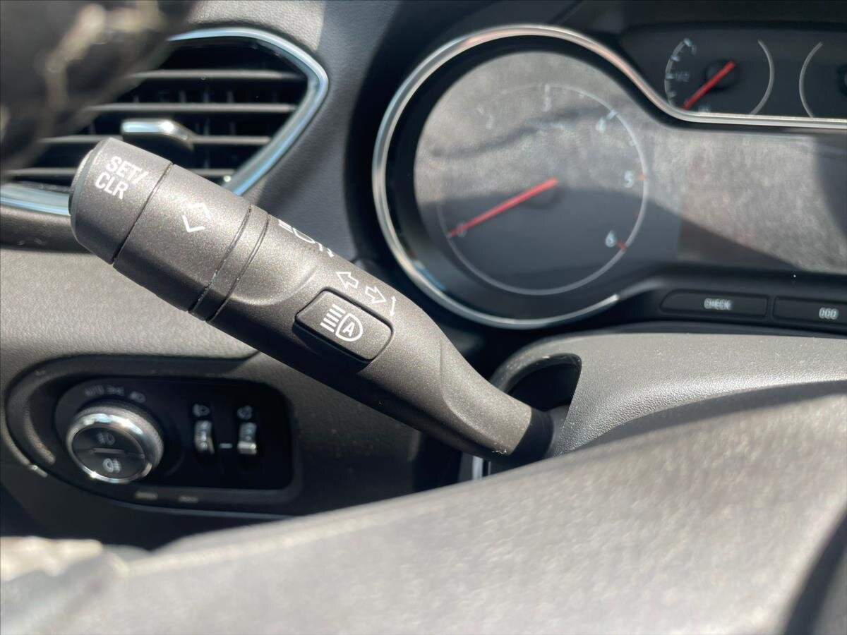 Opel Grandland X SUV / Terénní 2,0 l 130 kw