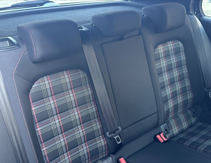 Volkswagen Golf Hatchback 2,0 l 180 kw