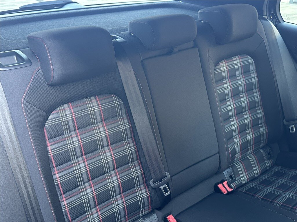 Volkswagen Golf Hatchback 2,0 l 180 kw