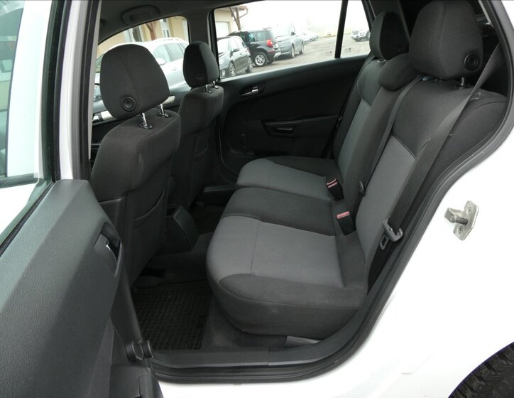 Opel Astra Kombi 1,7 l 74 kw