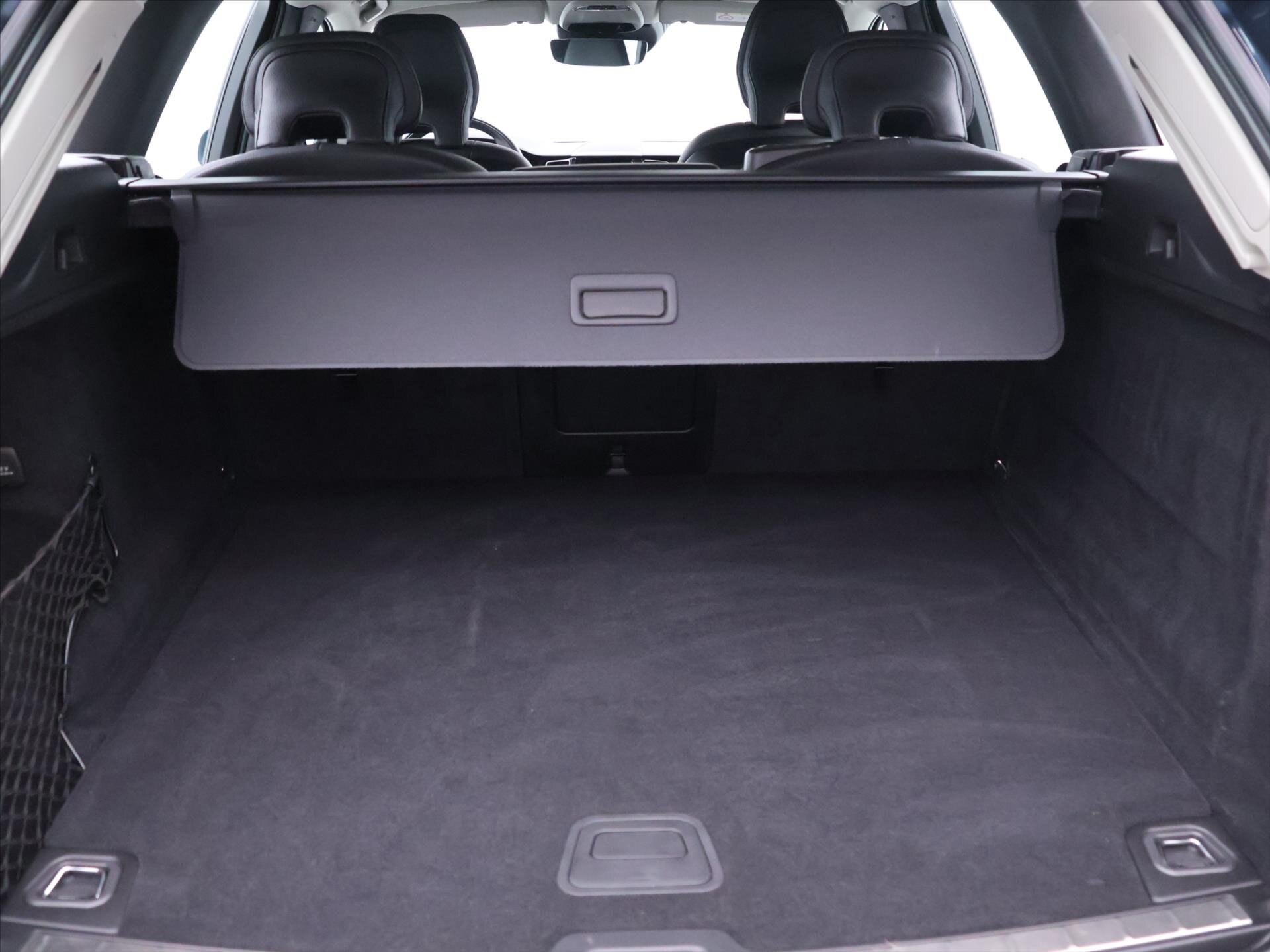 Volvo XC60 SUV / Terénní 2,0 l 145 kw