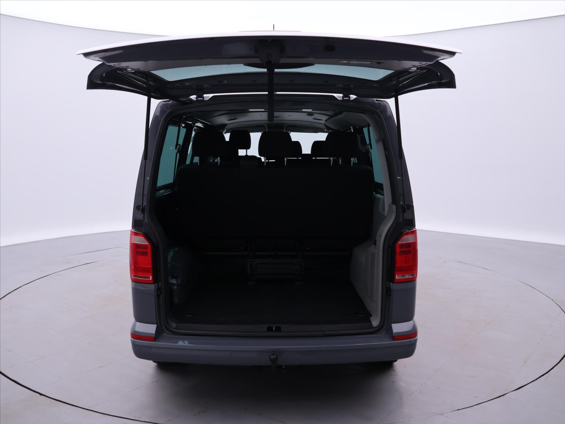 Volkswagen Transporter Kombi 2,0 l 110 kw