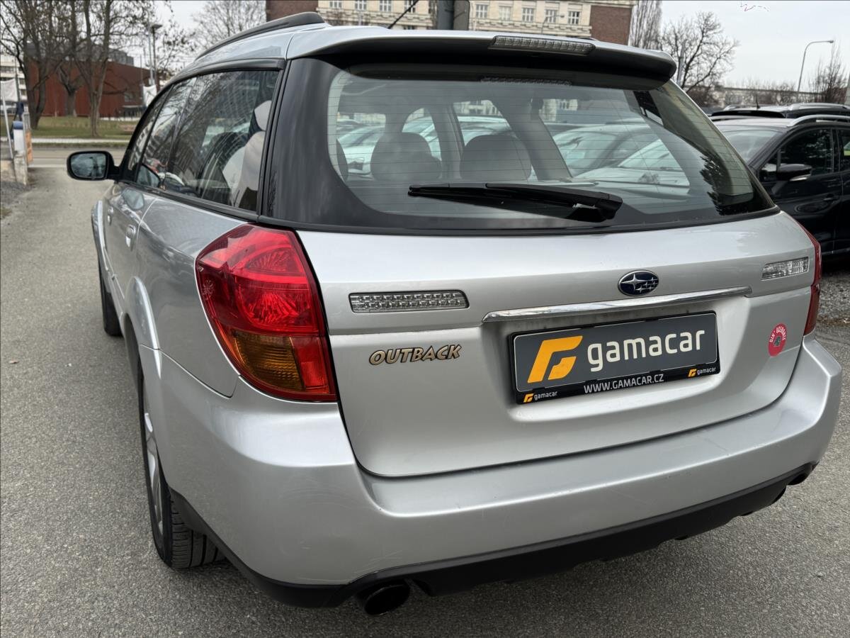 Subaru Legacy Kombi 3,0 l 180 kw