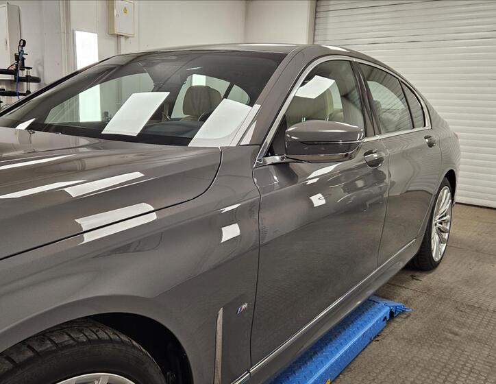 BMW Řada 7 48
