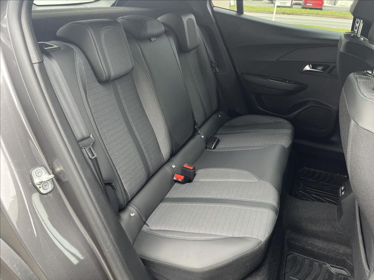 Peugeot 2008 SUV / Terénní 1,2 l 96 kw