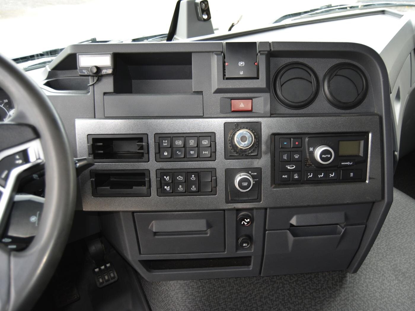 Renault Ostatní Ostatní 10,8 l 345 kw