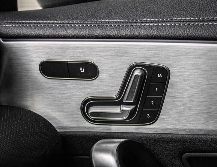 Mercedes-Benz CLA Kombi 2,0 l 321 kw