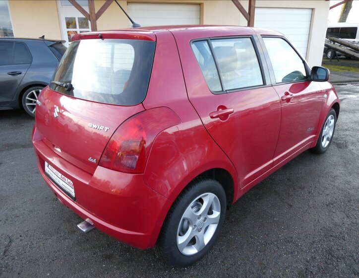 Suzuki Swift Hatchback 1,3 l 68 kw