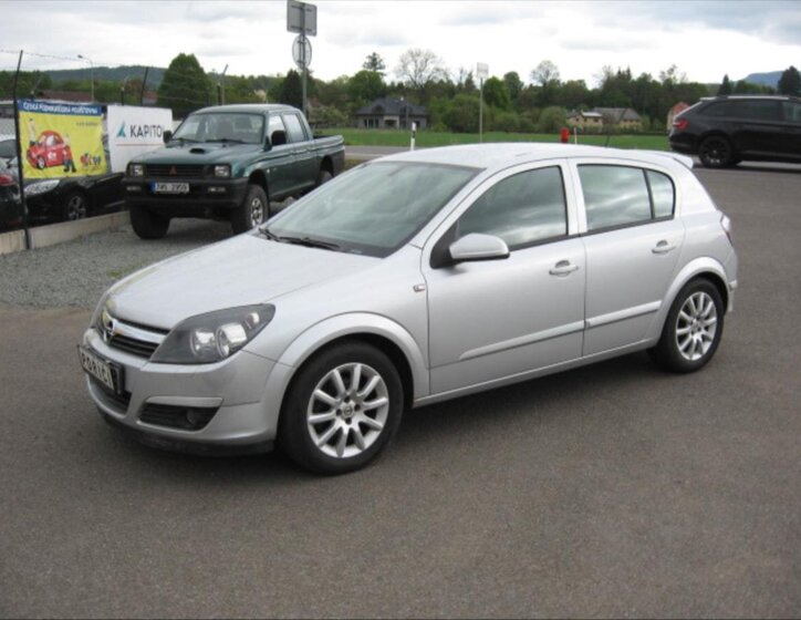 Opel Astra Hatchback 1,6 l 77 kw