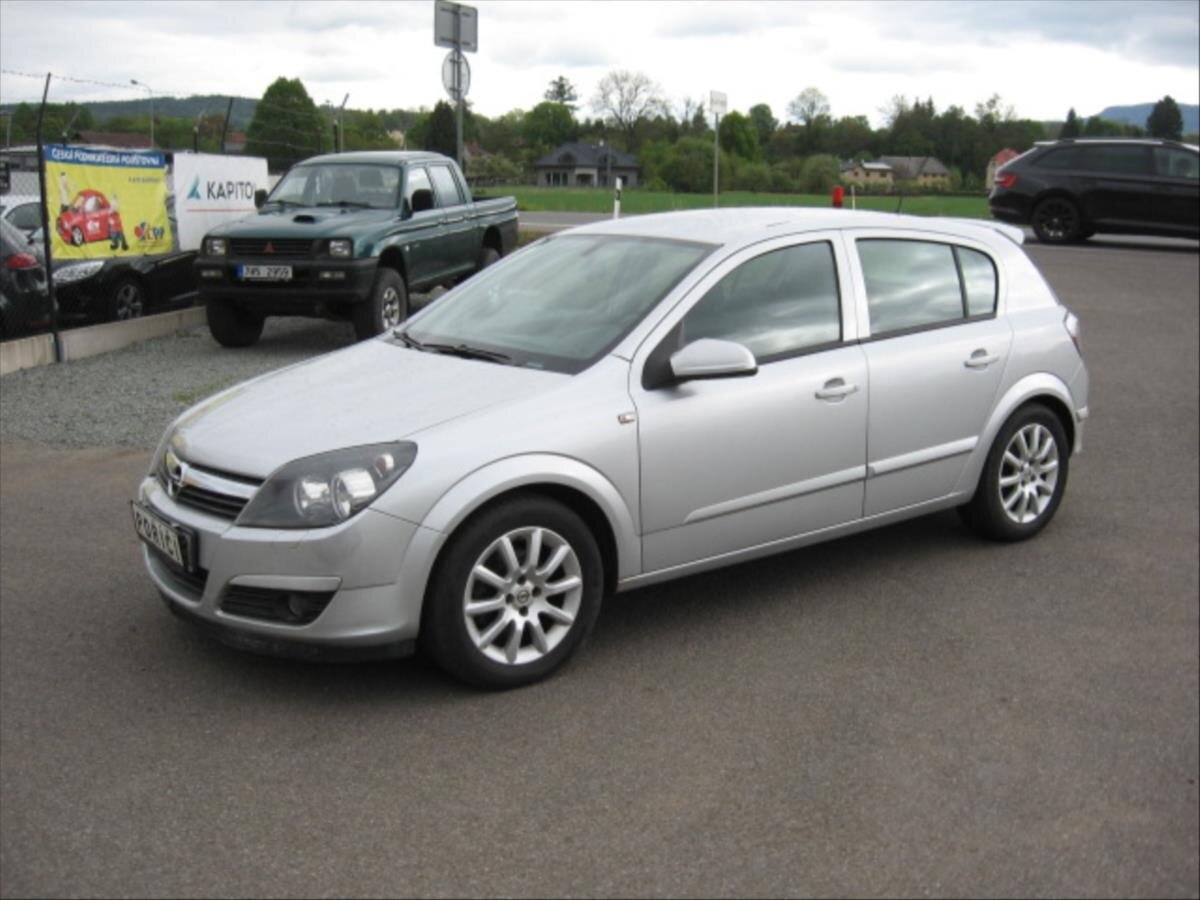 Opel Astra Hatchback 1,6 l 77 kw