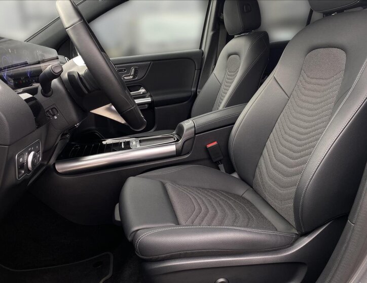 Mercedes-Benz EQA SUV / Terénní 0,0 140 kw