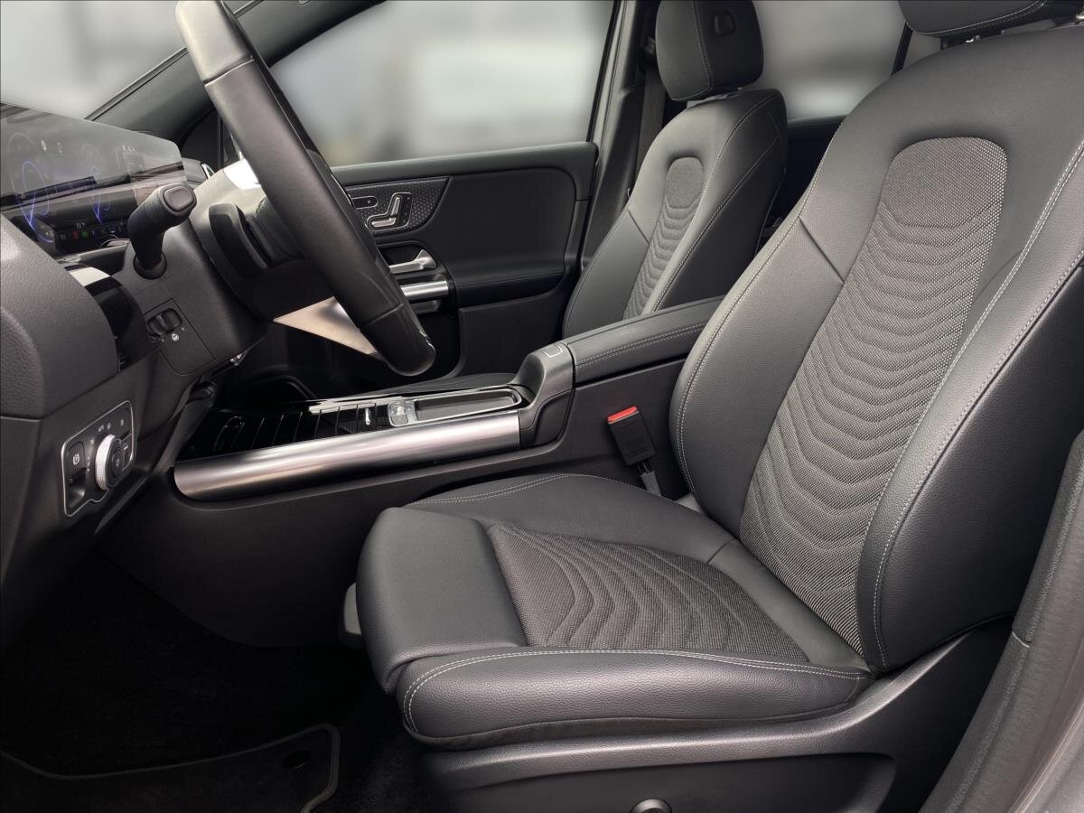 Mercedes-Benz EQA SUV / Terénní 0,0 140 kw