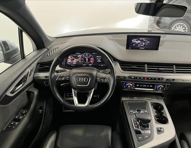 Audi SQ7 5