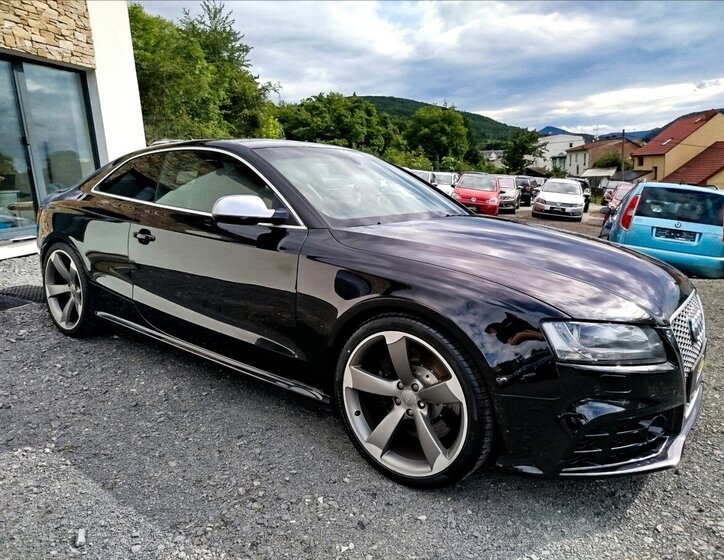 Audi RS 5 Kupé 4,2 l 331 kw
