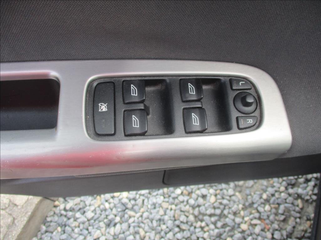 Volvo V50 Kombi 2,0 l 100 kw