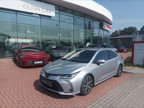 Toyota Corolla Sedan / Limuzína 1,5 l 92 kw