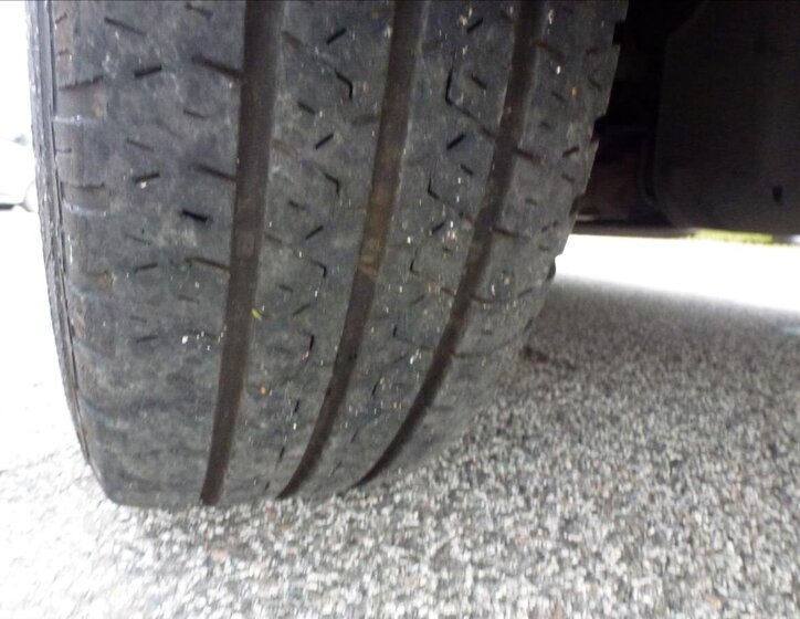 Volkswagen Transporter Kombi 2,0 l 62 kw