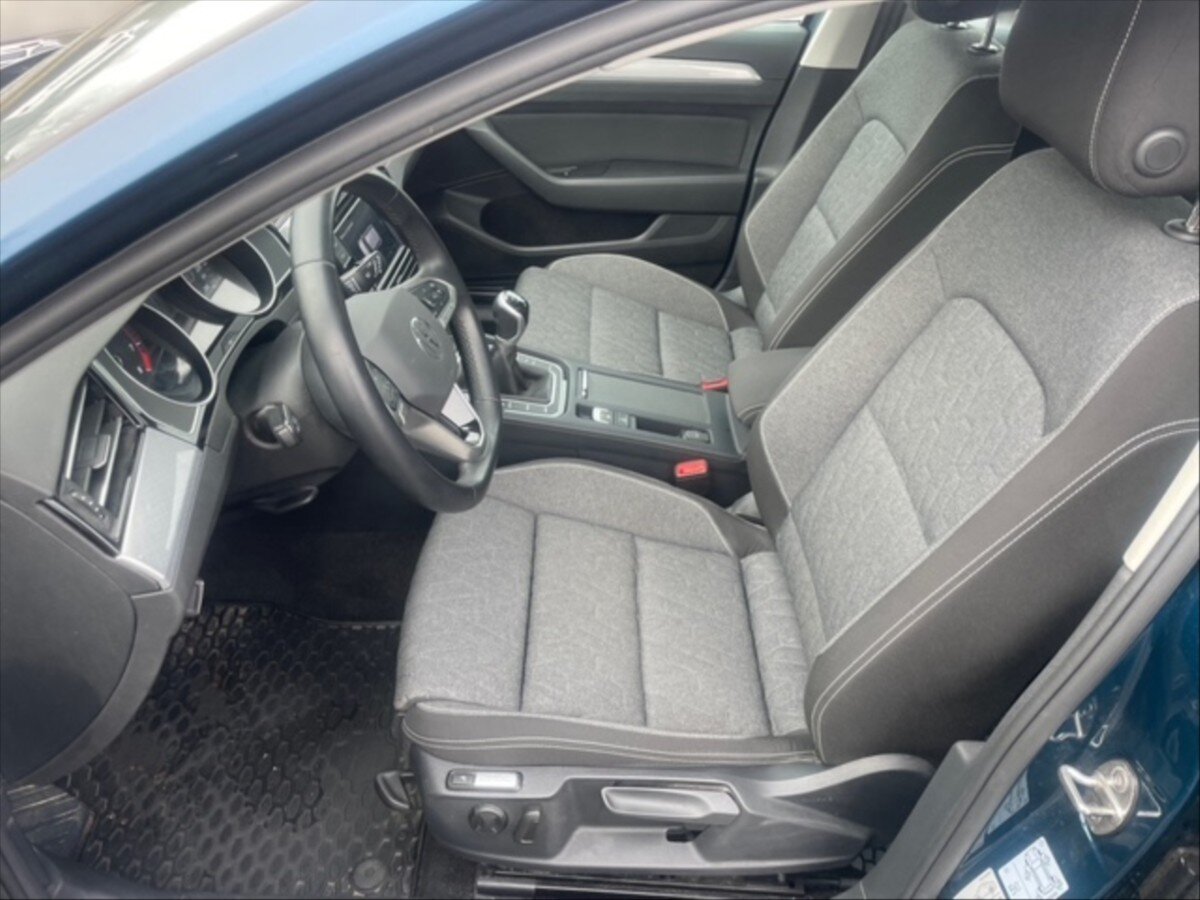 Volkswagen Passat Kombi 1,5 l 110 kw