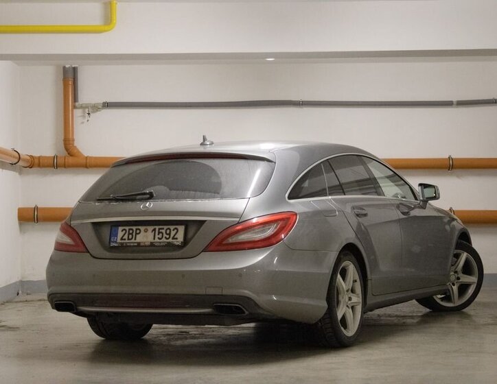 Mercedes-Benz CLS 6