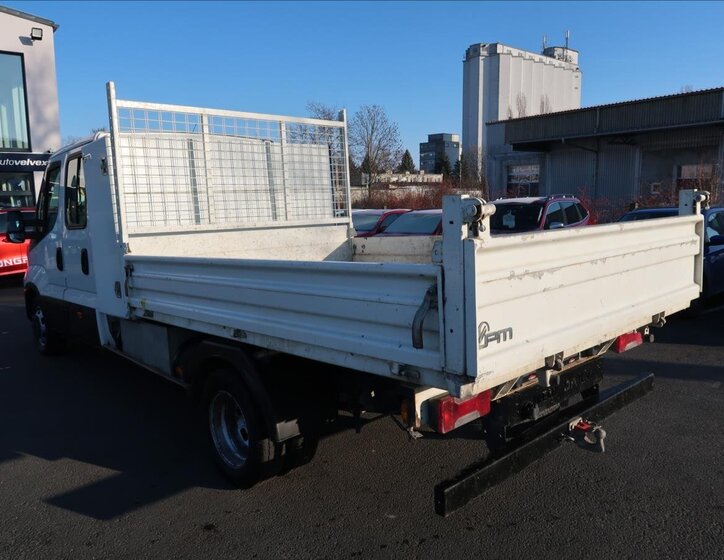 Iveco Daily Sklápěč 2,3 l 100 kw